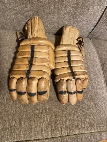 Gloves 16" (Used)