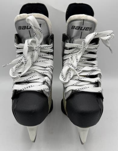 2011 Bauer Vapor X2.0 Hockey Skates Regular Width Junior Size 3
