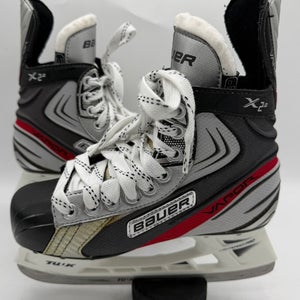 2011 Bauer Vapor X2.0 Hockey Skates Regular Width Junior Size 3