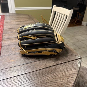 Wilson A2000 1810 RH Outfield Baseball Glove 12.75" (New)