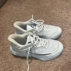 Kid's 5Y (Big Kids / Youth) Champion Shoes (Used)