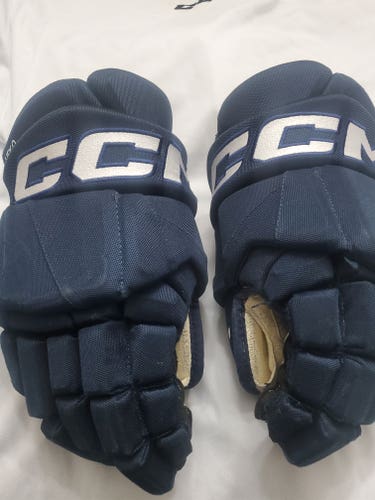 CCM D30 Gloves 14" Pro Stock (Used)