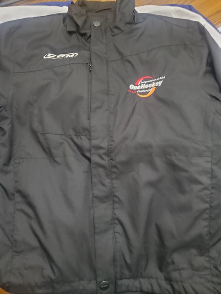 Black Men's Medium CCM Jacket (Used)