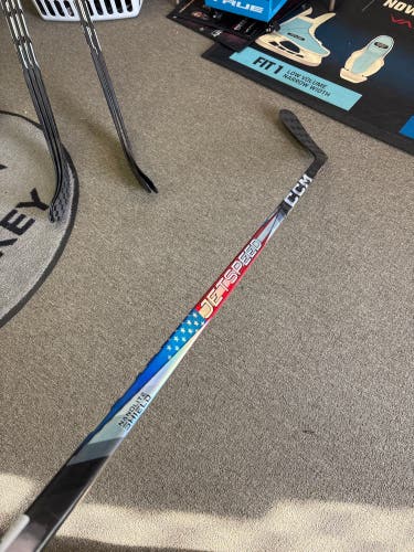 HUG TEAM USA - CCM JETSPEED FT7 PRO HOCKEY STICK - P92 - 60 FLEX - LH - 64”