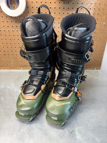 Dalbello Cabrio LV Free 120 Ski Boots – Size 26/26.5 (308mm BSL) – Moss Green/Black