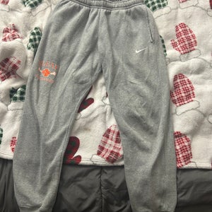 Gray Medium 4 Leaf Lax Men's Nike Pants (Used)