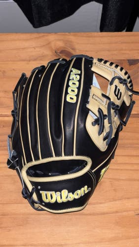 Wilson A2000 RH Infield Baseball Glove 11.5" (New)