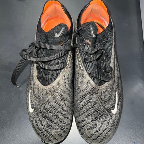 Black Kids 4.5Y (Big Kids / Youth) Nike Phantom GX Cleats (Used)