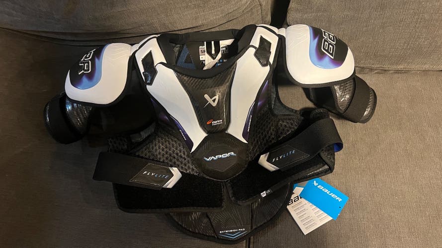 Men's Large Senior Bauer Vapor Flylite Shoulder Pads (Used)