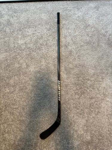 Junior Bauer Vapor Hyperlite 2 Right Handed Hockey Stick P92 40 Flex (New)