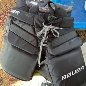 Intermediate Small Bauer Elite Hockey Goalie Pants (Used)