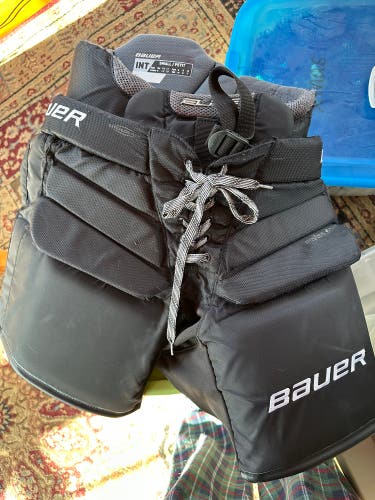 Intermediate Small Bauer Elite Hockey Goalie Pants (Used)