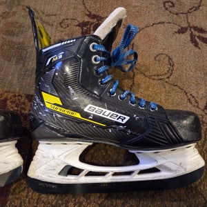 Bauer Supreme M3 Hockey Skates Extra Wide Width Size 5 (Used)