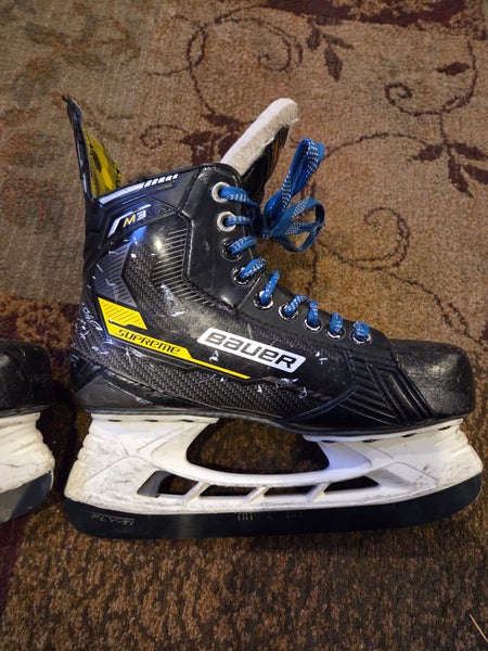 Bauer Supreme M3 Hockey Skates Extra Wide Width Size 5 (Used)