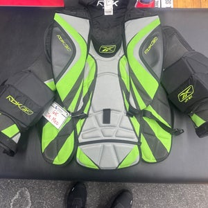 Medium Reebok 6K Goalie Chest Protector (New)