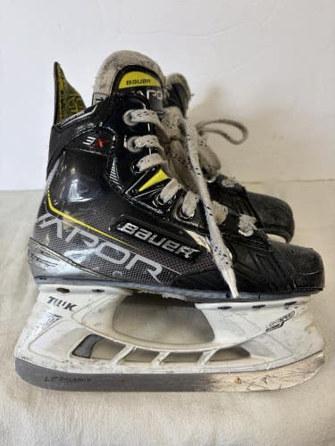 Junior Size 1.5 Bauer Vapor 3X Ice Hockey Skates
