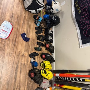 Rawlings RH Baseball Glove 11.5" (Used)