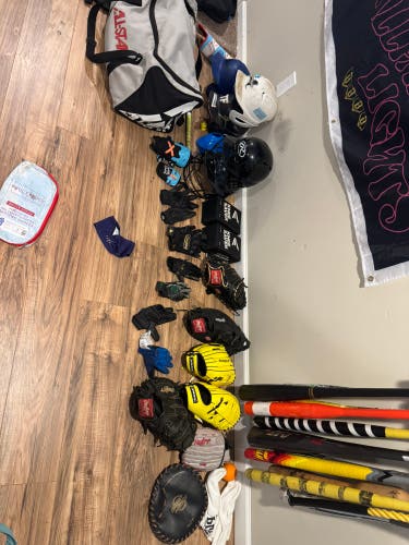 Rawlings RH Baseball Glove 11.5" (Used)