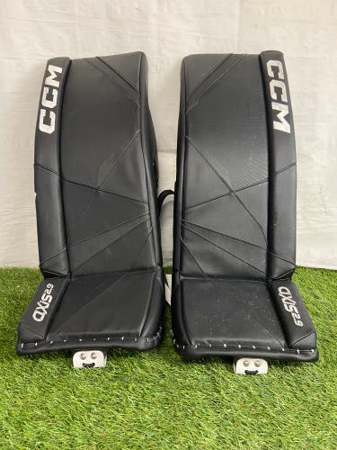Black 30" Intermediate CCM Axis 2.9 Goalie Leg Pads (Used)