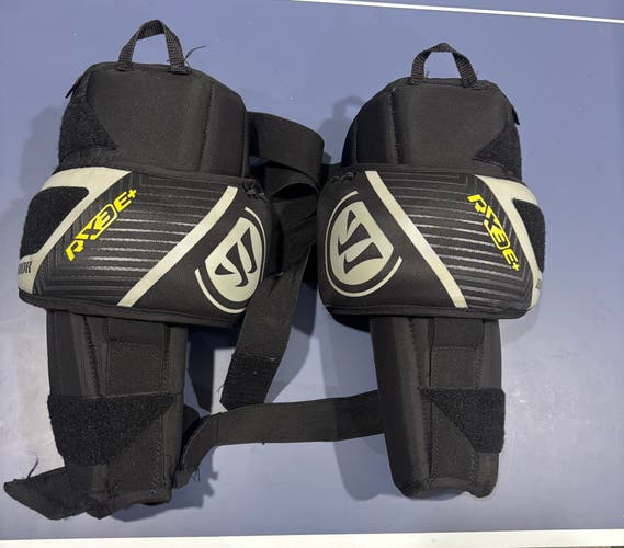 Used Warrior 3xE+ Intermediate Goalie Knee Pads