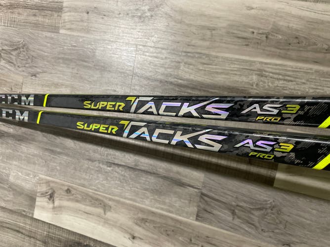 CCM Super Tacks AS3 Pro Senior LH P29 95 Flex (2 available)