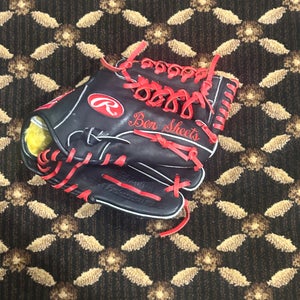Pitcher's RH Rawlings Heart of the Hide Baseball Glove 11.5" (Used)