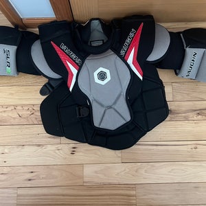 XL Vaughn SLR3 Goalie Chest Protector (Used)