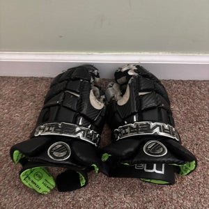 Maverik M4 Lacrosse Gloves 13" (Used)