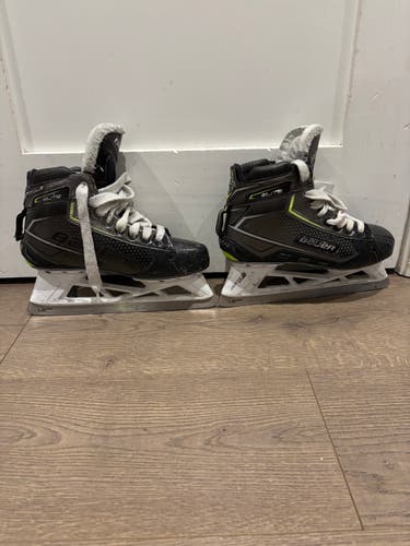 2022 Bauer Elite Hockey Goalie Skates Regular Width Size 5.5 (Used)