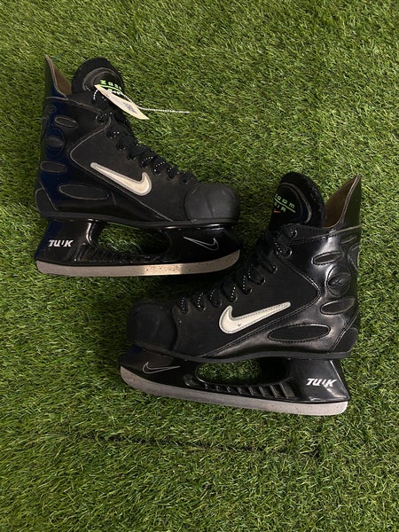 Senior Nike Air Zoom Hockey Skates 8.5 (Used)
