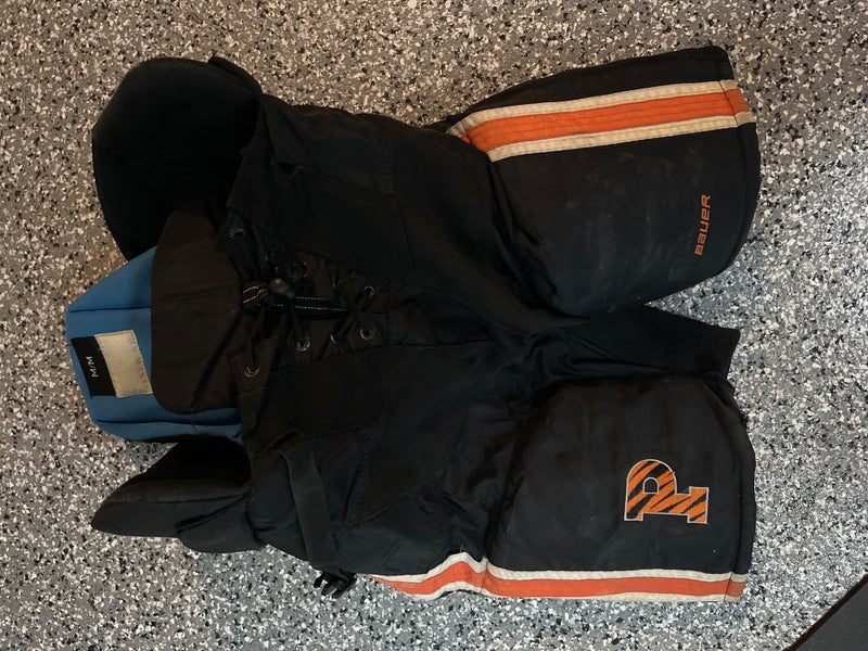 Senior Medium Bauer Hockey Pants (Used)