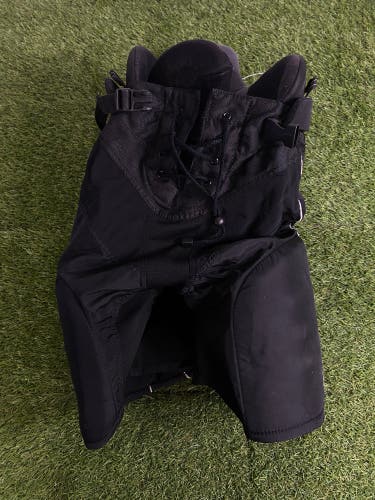 Women's Senior Large Nike Quest 2 Hockey Pants (Used)