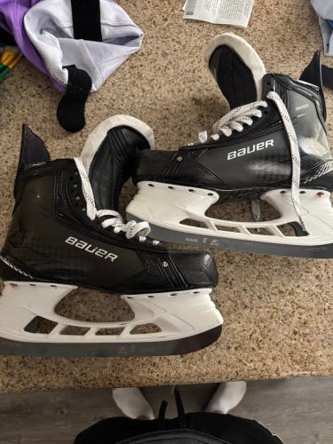 Cale Makar 2024 Bauer Supreme Shadow Hockey Skates Regular Width Pro Stock 9.5 (Used)