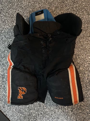 Senior Medium Bauer Hockey Pants (Used)