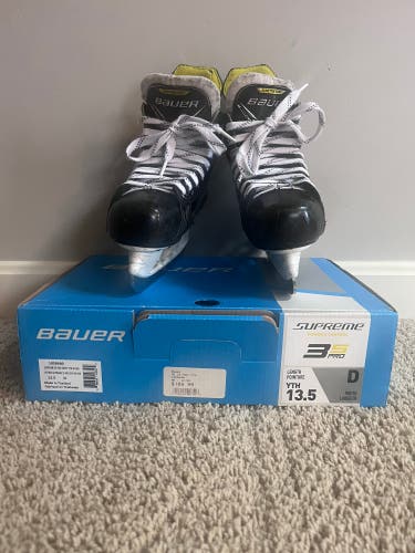 2020 Bauer Supreme 3S Pro Hockey Skates Regular Width 13.5 (Used)