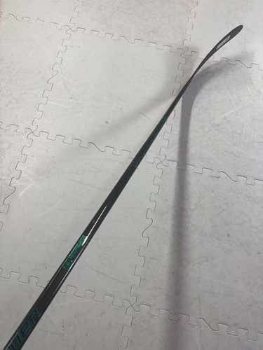 2 Pack-Bauer Twitch Left Hand Hockey Stick P92 77 Flex (New) -