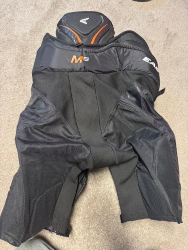 Men's Senior XL Easton Mako M5 Hockey Pants (Used)