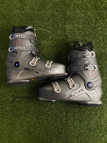 Mondo 30.5 Men's Alpina DSS Ski Boots (Used)