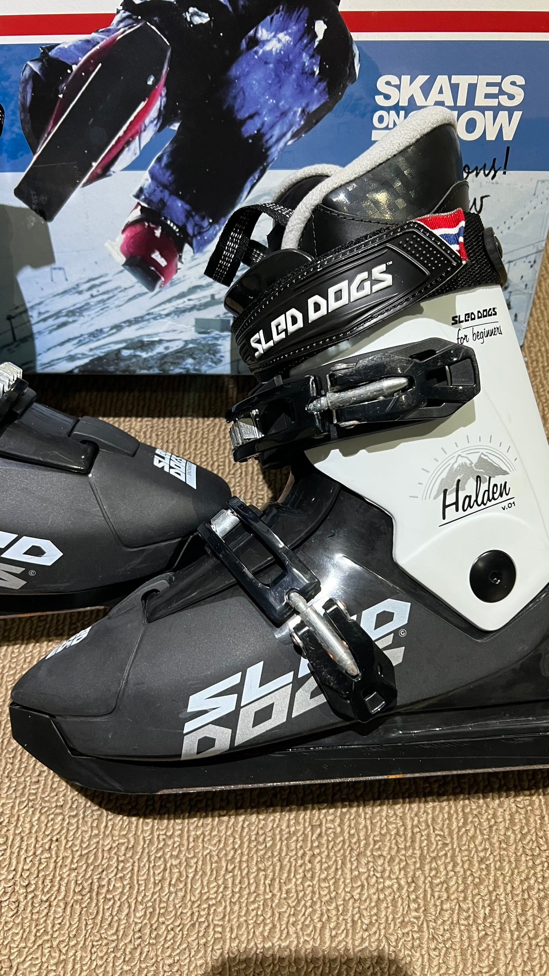 Sled Dogs Snow Skates - US 2-3 / 210-220mm | SidelineSwap | Buy