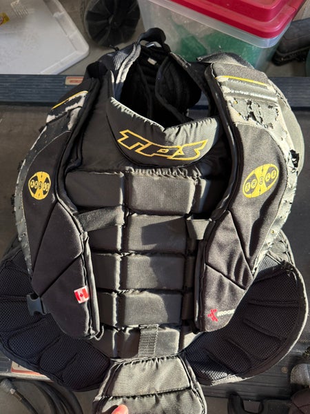 Large 1999 Goalie Chest Protector (Used)