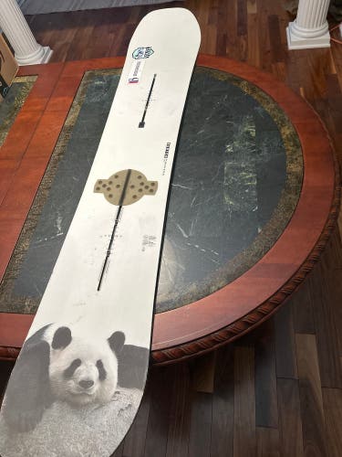 Men's Burton Process Snowboard All Mountain Without Bindings Medium Flex 155 cm (Used)