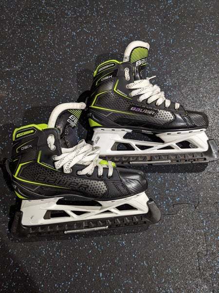 Like New Bauer GSX Extra Wide 8.5
