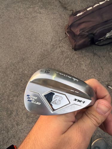 Men's Bridgestone Bridgestone Tour B XW-1 Satin Chrome Right Handed 56 Degree (Used)