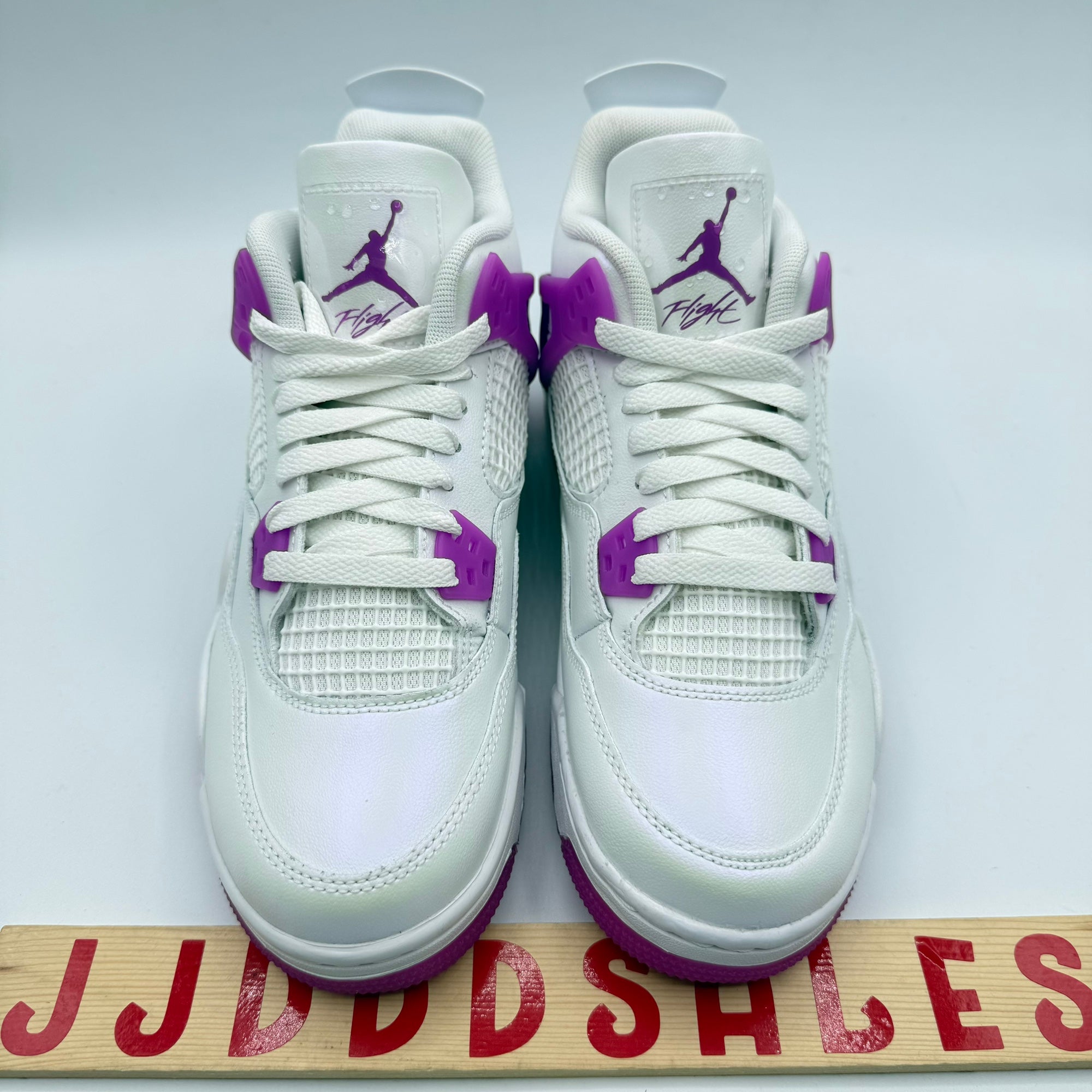 Nike Air Jordan 4 Retro Messy Room (GS) White Sneakers DR6952-400 Size 6Y Used Nike Air Jordan 4 Retro Messy Room (GS) White Sneakers  main image 4