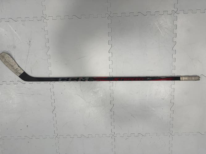 Junior CCM JetSpeed FT7 Pro Right Handed Hockey Stick P28 40 Flex (Used)