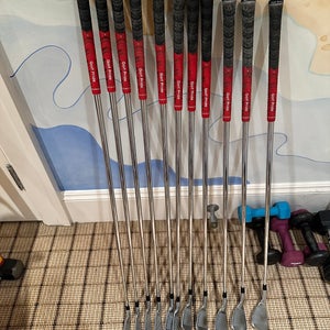 2016 Titleist 716 CB Right Handed Iron Set Extra Stiff Flex (9 Clubs) #3 - #9, GW, SW, Project X 6.5