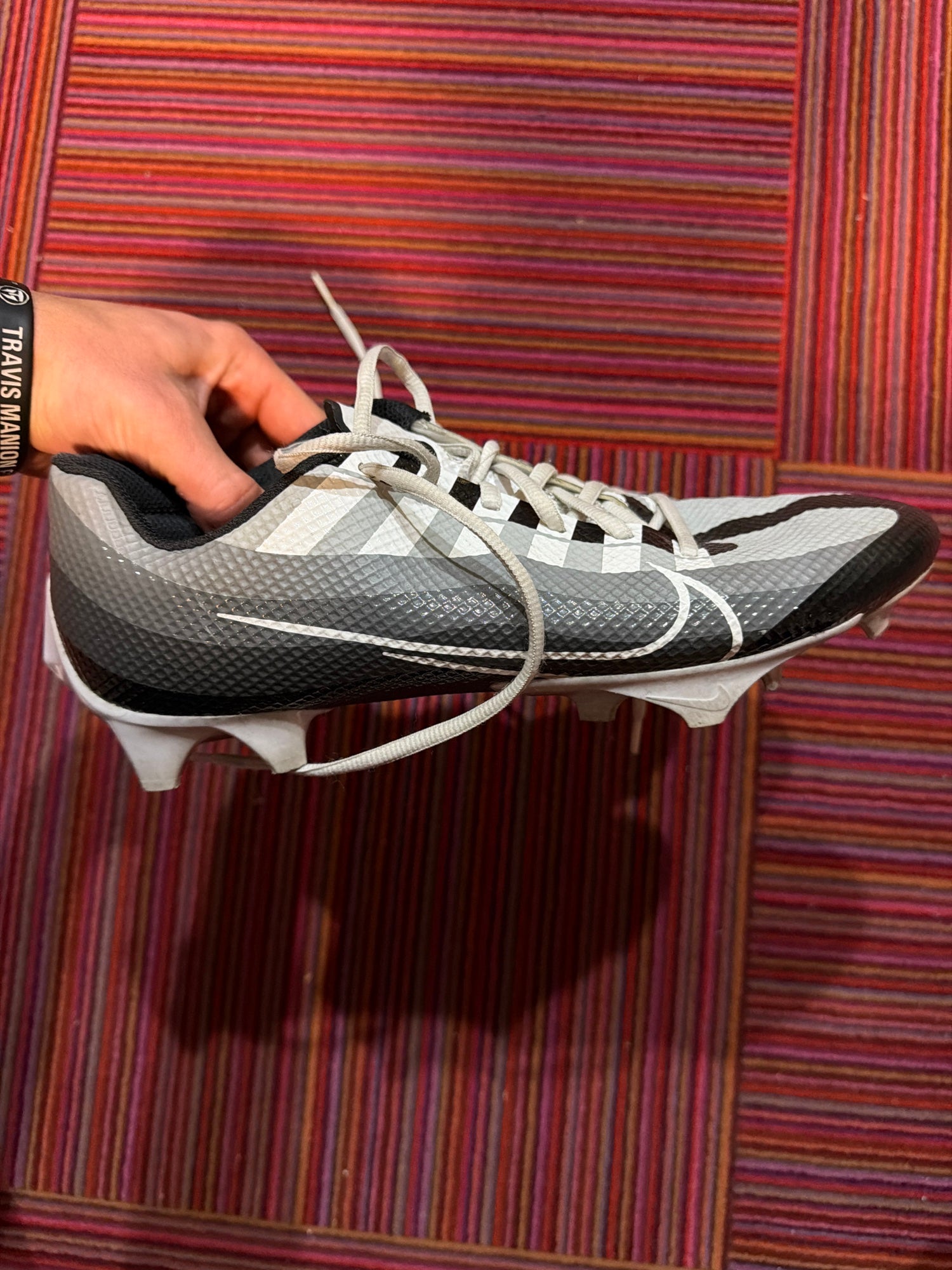 cheap low top cleats