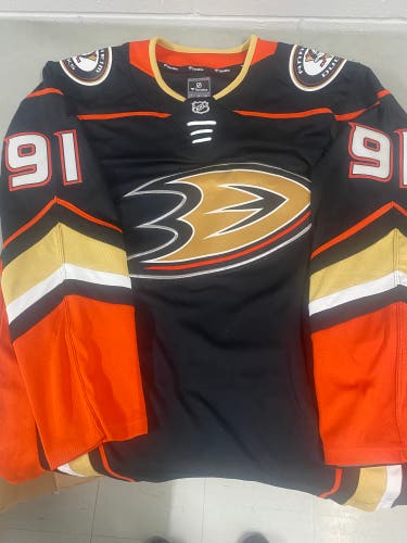 Anaheim Ducks mens large Jersey (New) CARLSSON