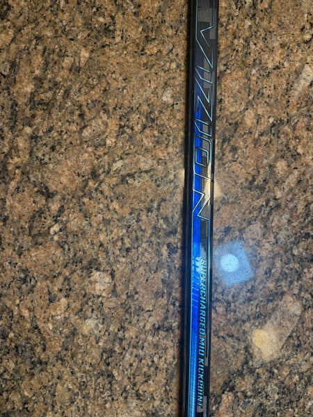 Senior CCM vizion 2 right Handed Hockey Stick P29 75 Flex (New)