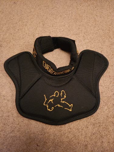 Junior Small Vaughn VPC-7000 Goalie Neck Guard (New)